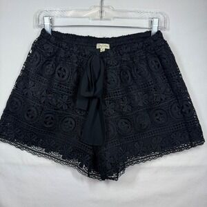 Lily White Black Crochet Lace Shorts Women's Drawstring Elastic Waist‎ Sz Medium